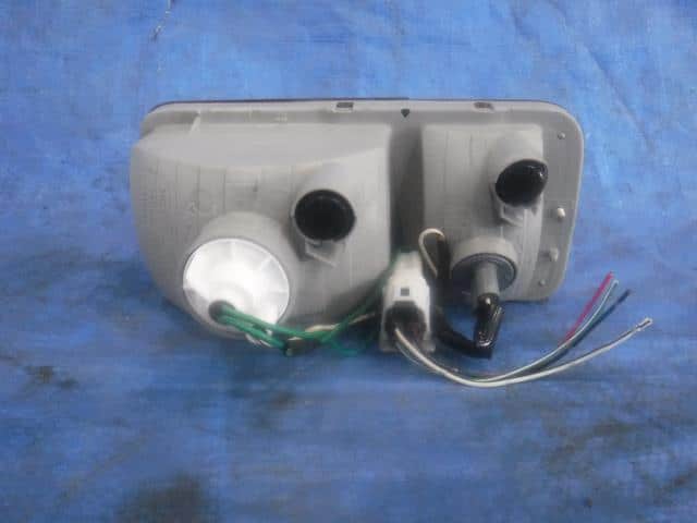 Right Tail Light SUBARU Sambar 2013 EBD-S211 — photo 2