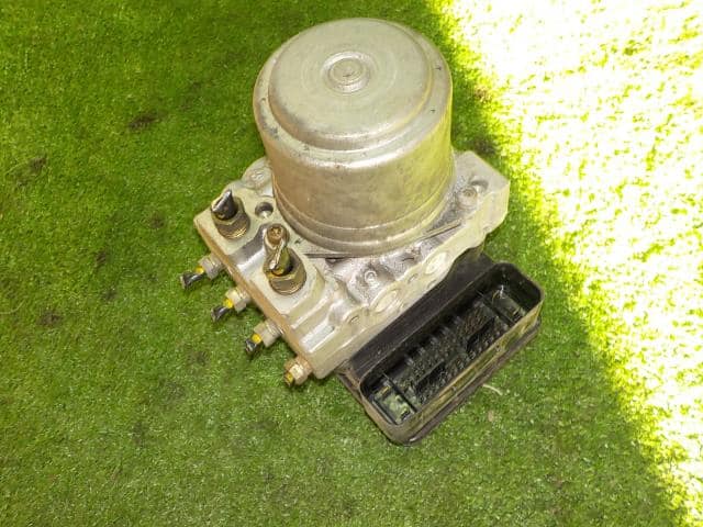 ABS Actuator HONDA Odyssey 2004 ABA-RB2 — photo 2