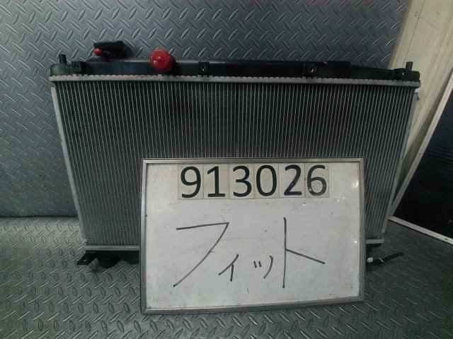 Radiator HONDA Fit 2010 DBA-GE6 — photo 1