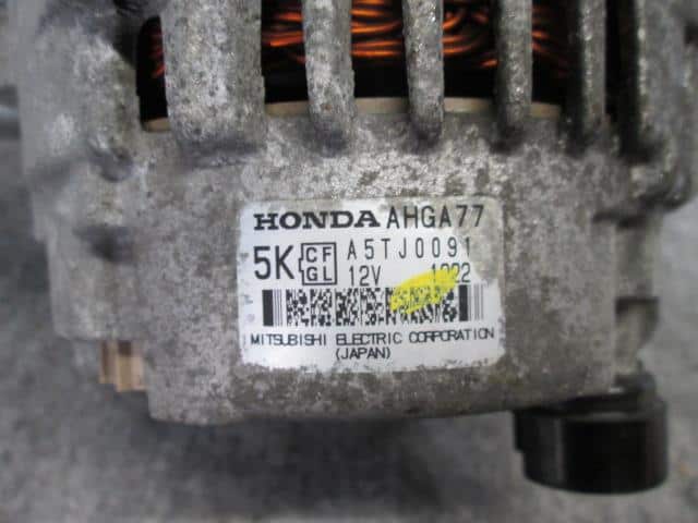 Alternator HONDA Fit 2011 DBA-GE6 — photo 2