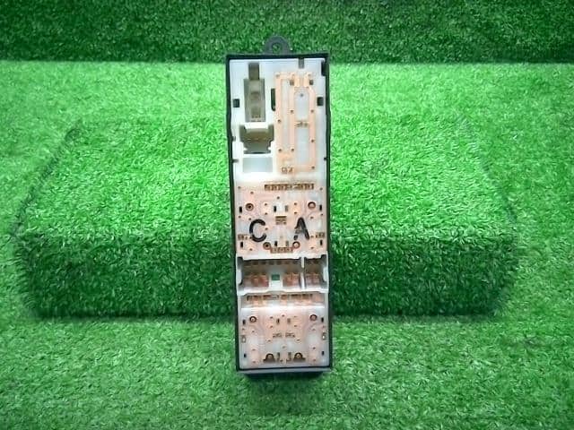 Power Window Switch NISSAN Presage 2007 DBA-TU31 — photo 2