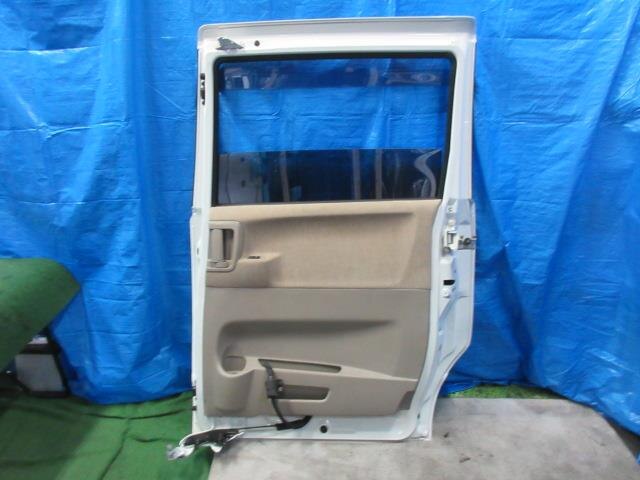 Rear Right Door Assembly TOYOTA Noah 2003 TA-AZR65 — photo 5