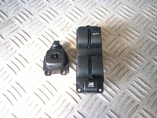 Power Window Switch MAZDA Verisa 2004 DBA-DC5W D46166350 — photo 1