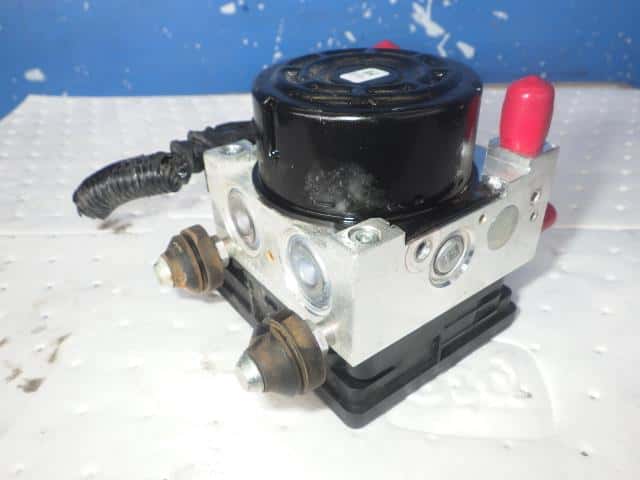 ABS Actuator NISSAN Note 2016 DAA-HE12 — photo 2