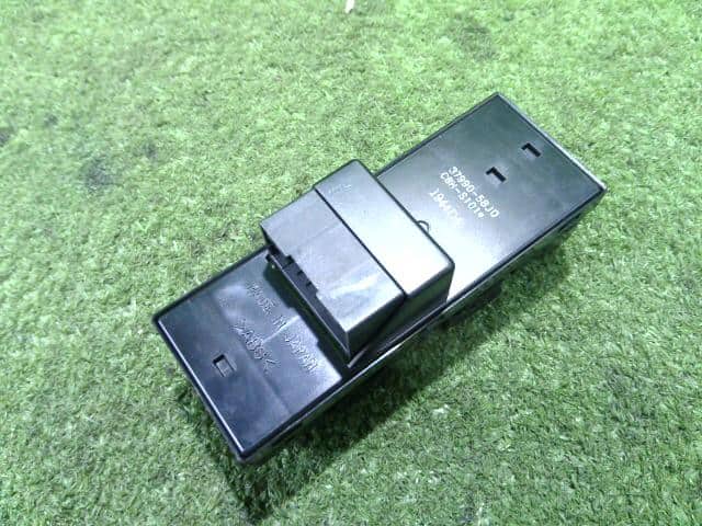 Power Window Switch SUZUKI Wagon R 2004 CBA-MH21S 3799058J01 — photo 2