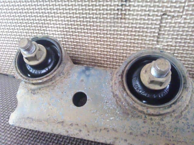 Rear Right Lower Control Arm DAIHATSU Move 2011 DBA-LA110S — photo 2