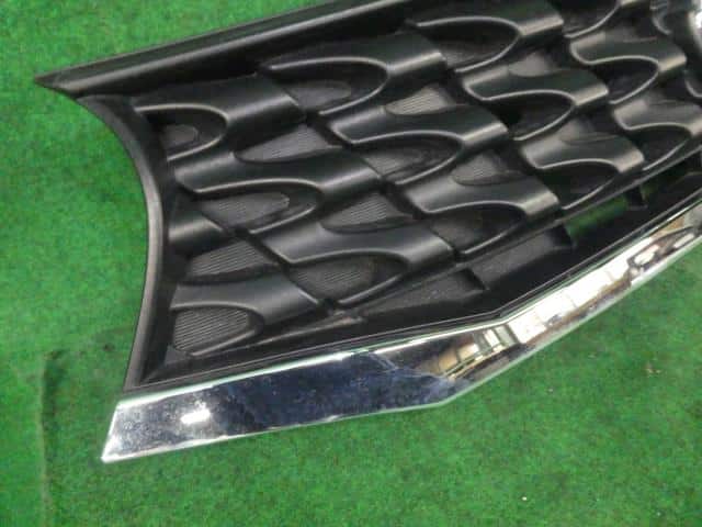 Radiator Grille NISSAN Dayz 2014 DBA-B21 — photo 2