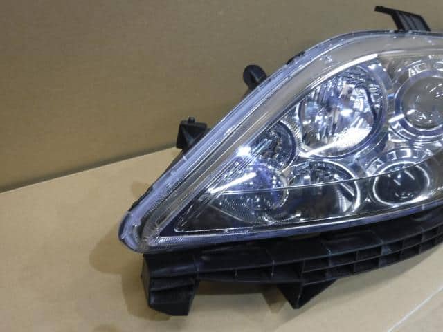 Left Headlight HONDA Elysion 2005 DBA-RR3 — photo 3