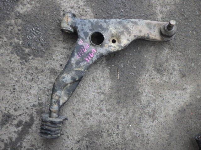 Front Right Lower Control Arm NISSAN Clipper 2003 LE-U71 — photo 1