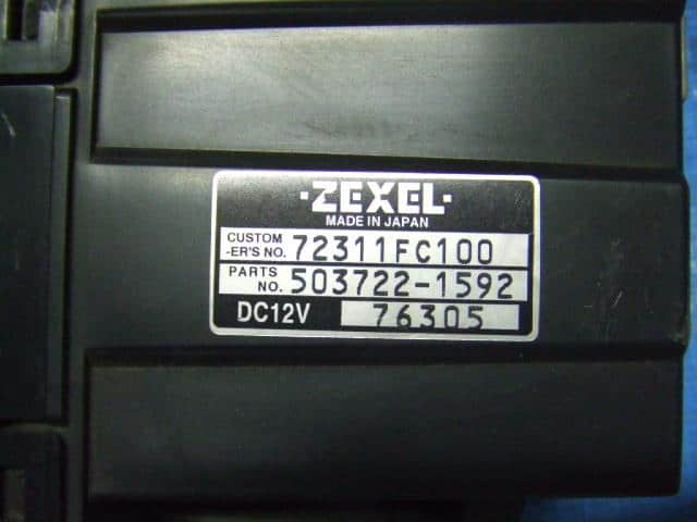 A/C Control Panel SUBARU Forester 1997 E-SF5 72311FC100 — photo 4