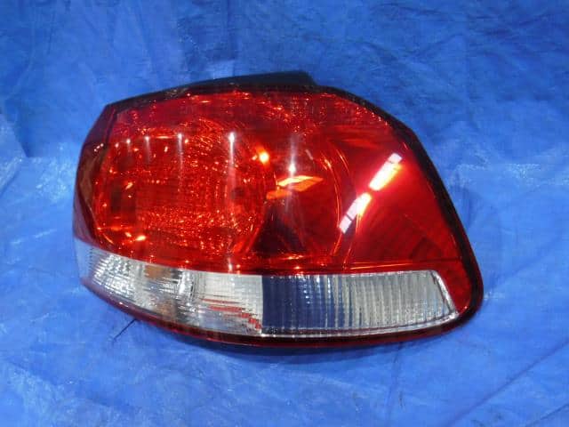 Right Tail Light VOLKSWAGEN Golf 2010 DBA-1KCAX — photo 2