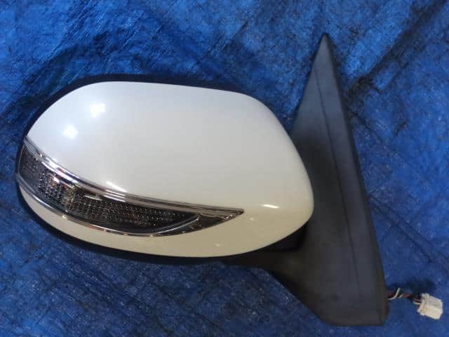 Right Side Mirror SUBARU Exiga 2011 DBA-YA5 91036YC060 — photo 1