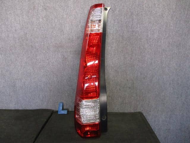 Left Tail Light HONDA CR-V 2006 CBA-RD6 33551S9AJ01 — photo 1