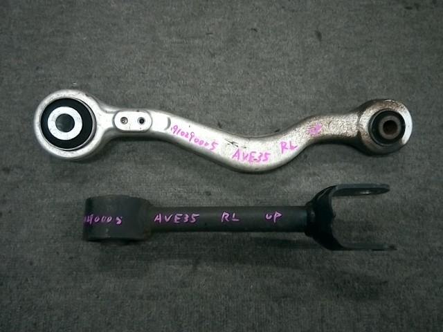 Rear Left Upper Control Arm TOYOTA Lexus is 2015 DAA-AVE35 — photo 1