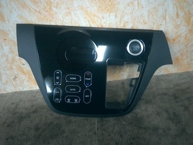 A/C Control Panel NISSAN Dayz roox 2014 DBA-B21A — photo 1