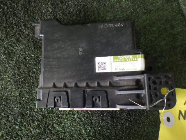A/C Computer TOYOTA Aqua 2012 DAA-NHP10 — photo 1
