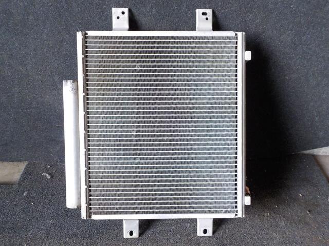 Condenser TOYOTA Passo 2004 DBA-KGC10 — photo 3