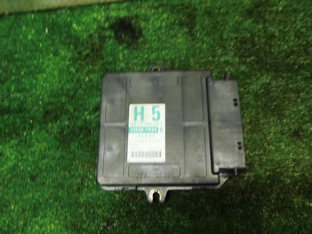 Engine Control Unit SUZUKI Every 1999 GD-DA52V — photo 1