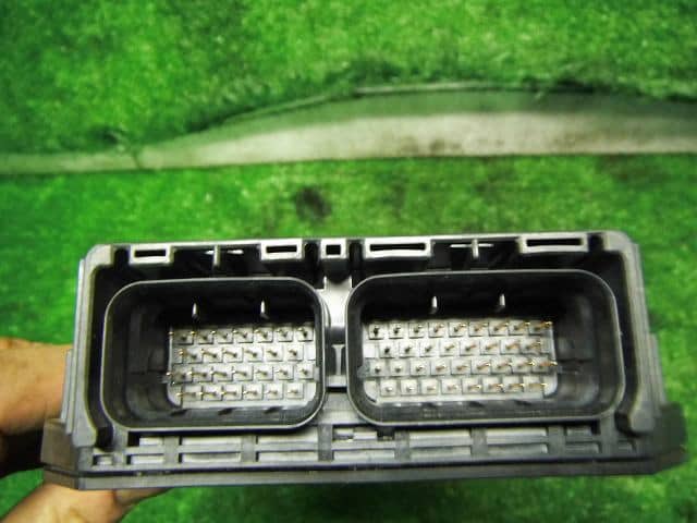 Engine Control Unit SUZUKI Every 1999 GD-DA52V — photo 2