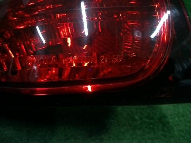 Left Tail Light TOYOTA Caldina 2002 GF-ST215 — photo 3
