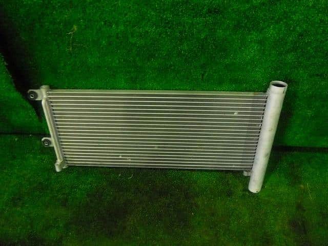 Condenser NISSAN Nt100 clipper 2019 EBD-DR16 — photo 3