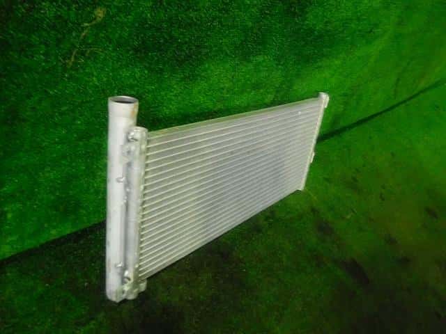 Condenser NISSAN Nt100 clipper 2019 EBD-DR16 — photo 2