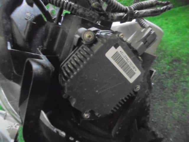 Left Headlight HONDA Zest 2007 DBA-JE1 — photo 3