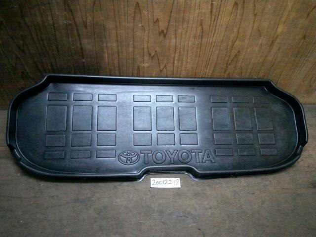 Cargo Cover TOYOTA Noah 2003 TA-AZR65 — photo 1