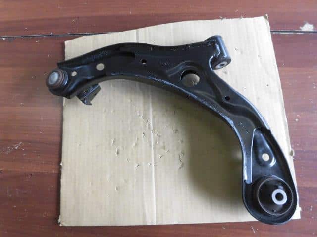 Front Right Lower Control Arm HONDA N-one 2017 DBA-JG1 — photo 4