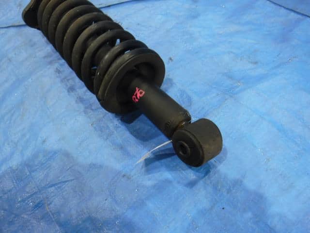 Rear Right Strut MITSUBISHI Outlander 2014 DLA-GG2W — photo 3