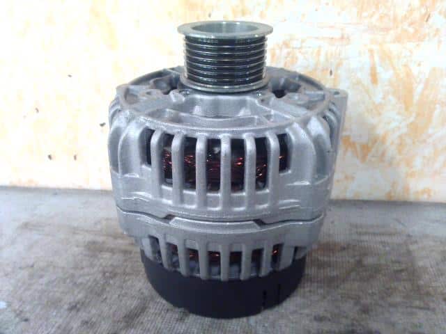 Alternator ROVER Land rover discovery 2003 GH-LT94A — photo 1