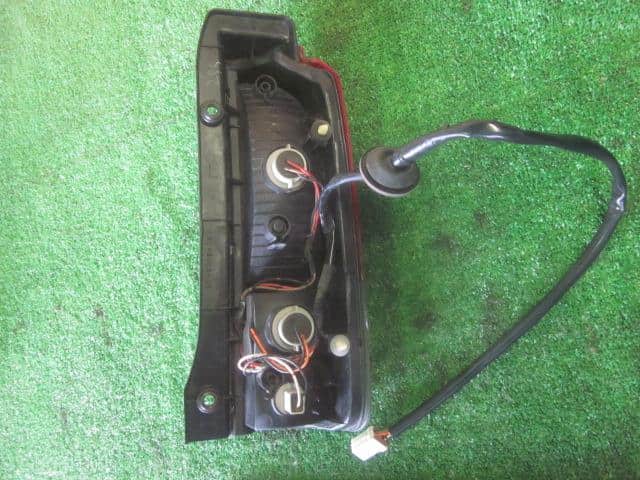 Left Tail Light MITSUBISHI eK Wagon 2003 UA-H81W — photo 2