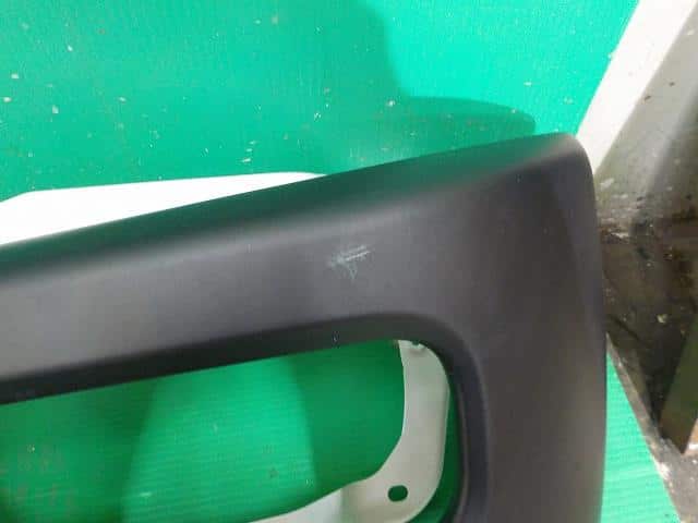 Front Bumper Mitsubishi Fuso — photo 4