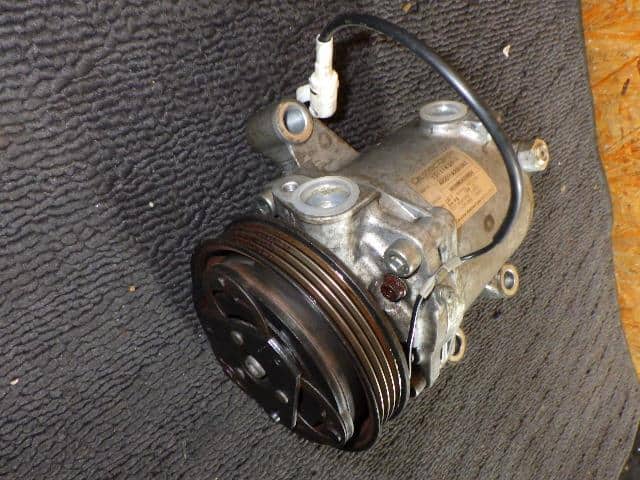 A/C Compressor SUBARU R2 2008 DBA-RC1 — photo 2