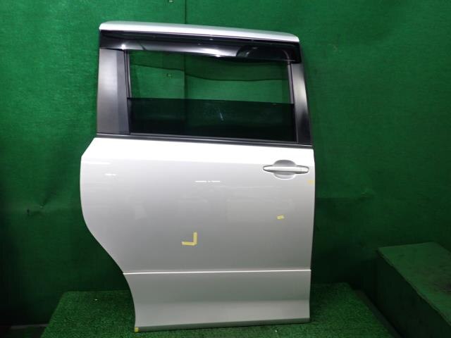 Rear Right Door Assembly TOYOTA Noah 2010 DBA-ZRR75 — photo 1