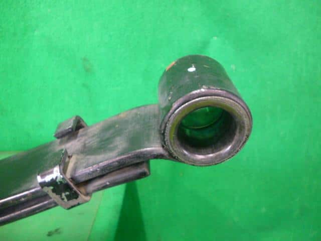 Front Right Leaf Spring Assembly Mitsubishi Fuso 2011 SKG-FEA50 — photo 2
