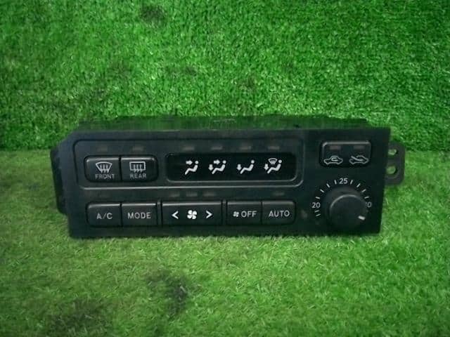 A/C Control Panel TOYOTA Carina 1998 GF-AT212 — photo 1
