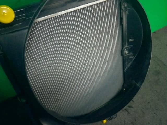 Radiator Mitsubishi Fuso 2012 TKG-FBA20 — photo 5