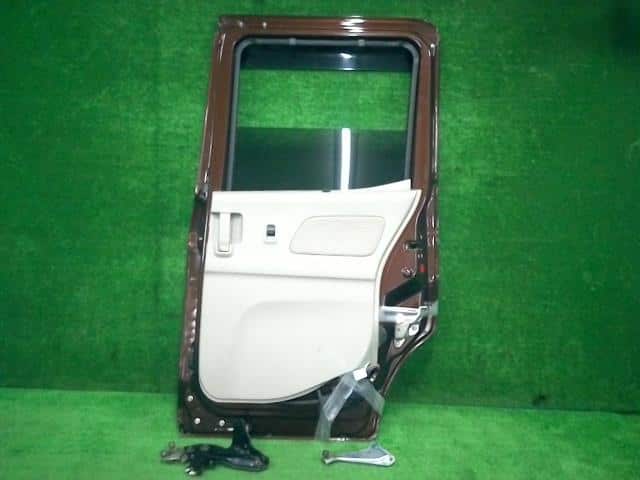 Rear Right Door Assembly MITSUBISHI Ek space 2014 DBA-B11A — photo 5