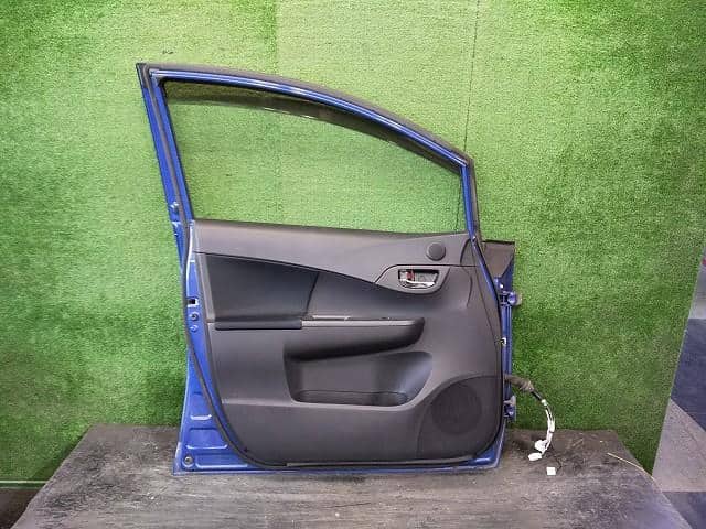 Front Left Door Assembly SUBARU Trezia 2011 DBA-NCP120X — photo 2