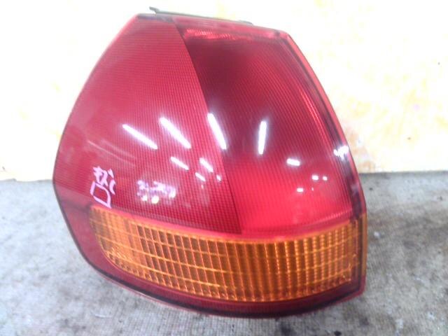 Left Tail Light NISSAN Ad 2006 CBF-VHNY11 — photo 1