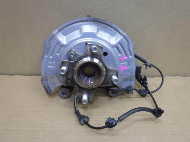 Front Right Knuckle Hub Assembly SUZUKI Wagon R 2019 DAA-MH55S — photo 1