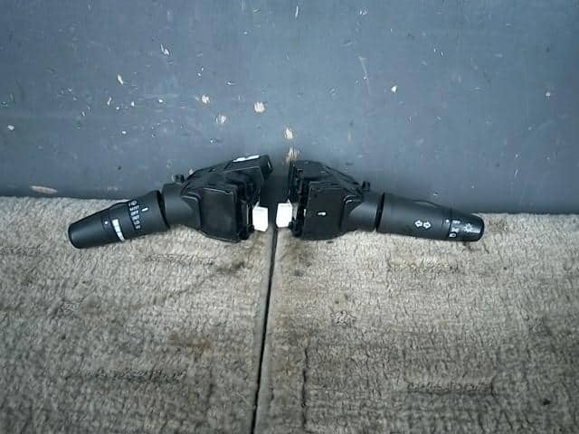 Combination Switch NISSAN Tiida Latio 2005 DBA-SNC11 — photo 1