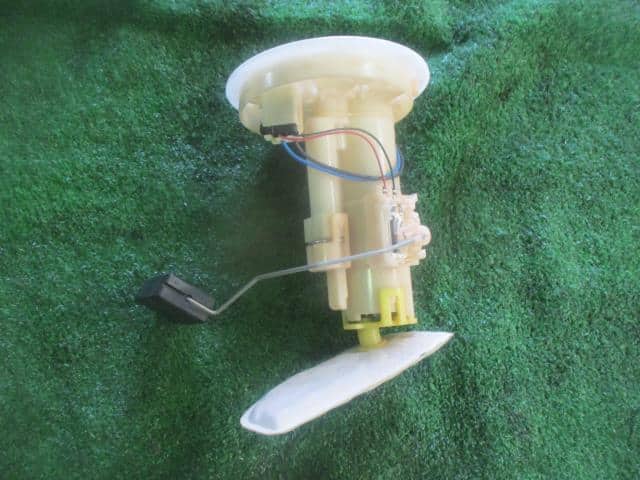 Fuel Pump SUZUKI Alto 2015 HBD-HA36V 1510074P00 — photo 1
