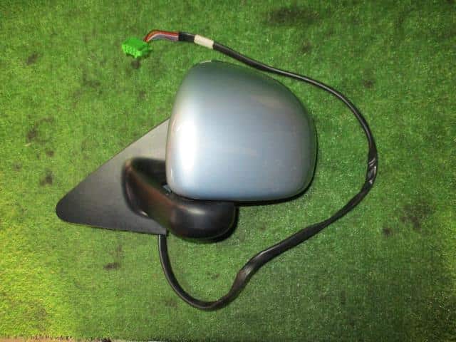 Left Side Mirror VOLKSWAGEN New Beetle 2002 GH-9CAZJ — photo 1