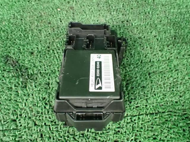 Fuse Box DAIHATSU Move 2005 DBA-L150S — photo 2