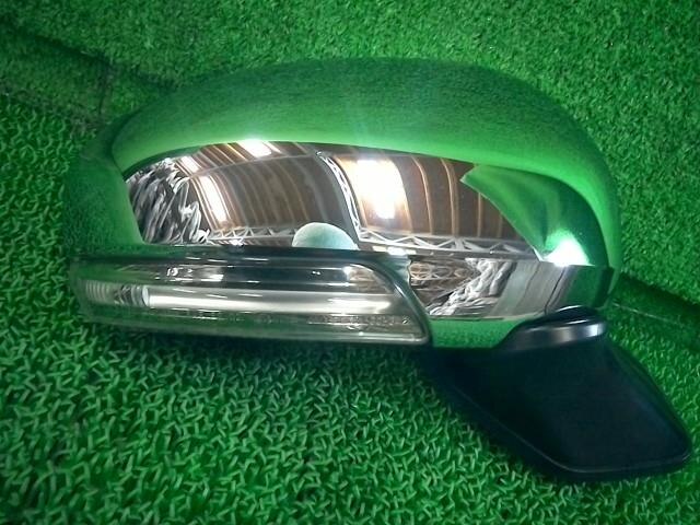 Right Side Mirror TOYOTA Prius 2009 DAA-ZVW30 — photo 1