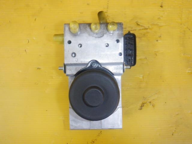 ABS Actuator TOYOTA Dyna 2007 BDG-XZU344 — photo 1