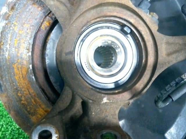 Front Right Knuckle Hub Assembly HONDA Life 2005 CBA-JB6 — photo 5