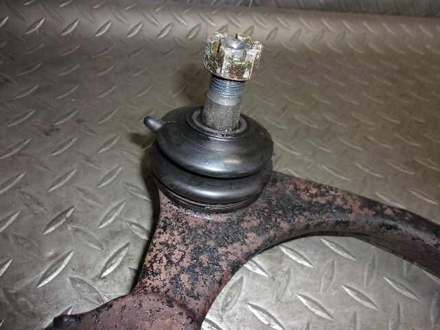 Front Right Upper Control Arm TOYOTA Hiace 1996 KC-LY151 — photo 3